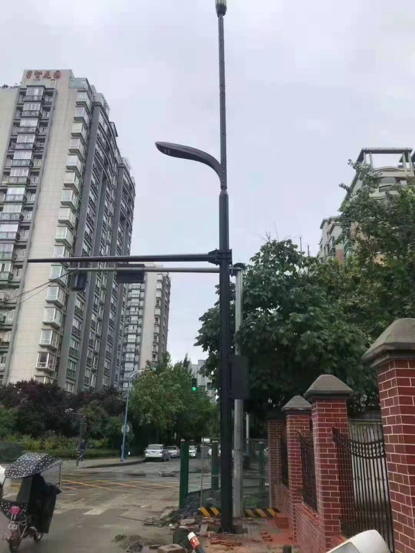 智慧合桿路燈